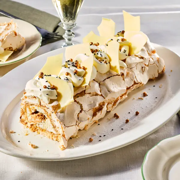 Meringuerol met sesampraliné