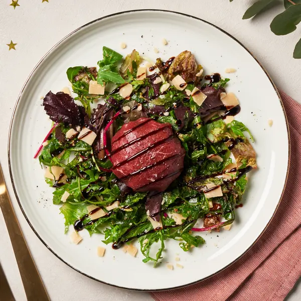 Carpacciobonbons met pesto en balsamico