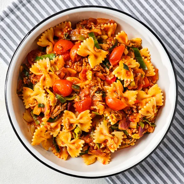Snelle farfalle bolognese