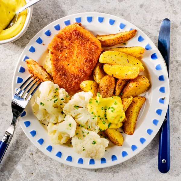 Kaasschnitzel met bloemkool en aardappel