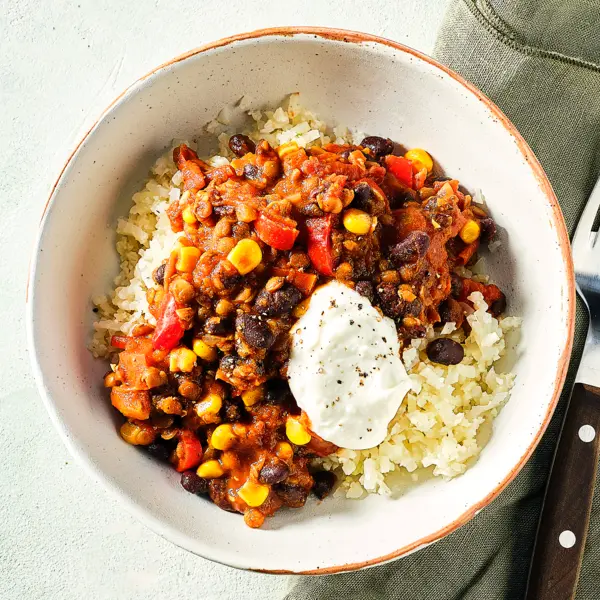 Chili met bloemkoolrijst