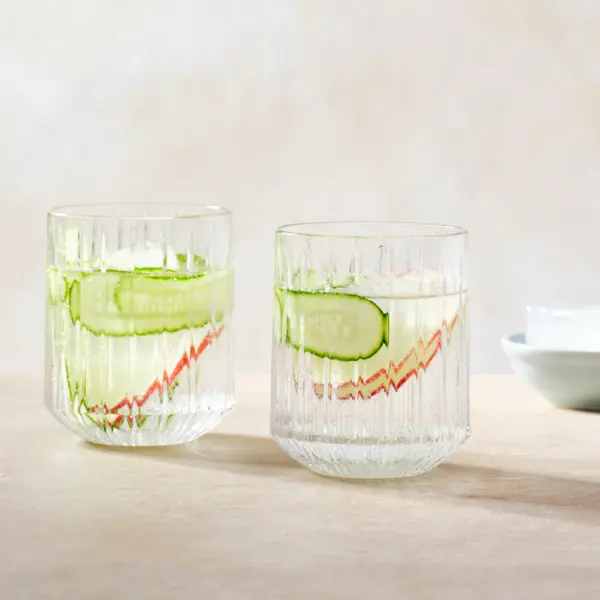 Gin-tonic met appel en komkommer