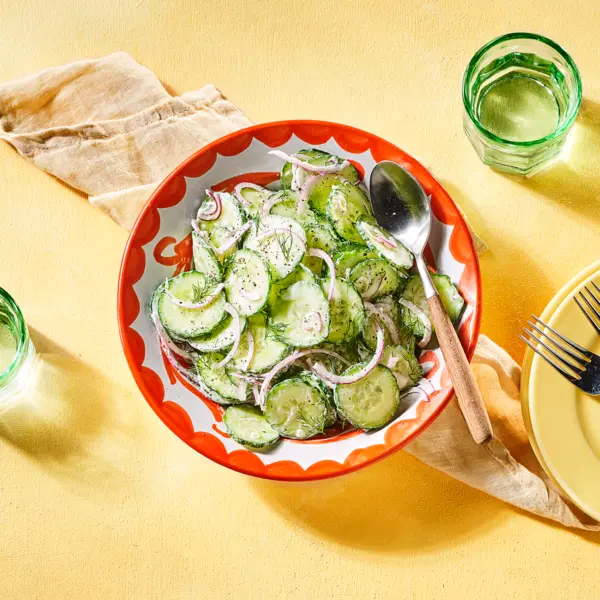 Frisse komkommersalade