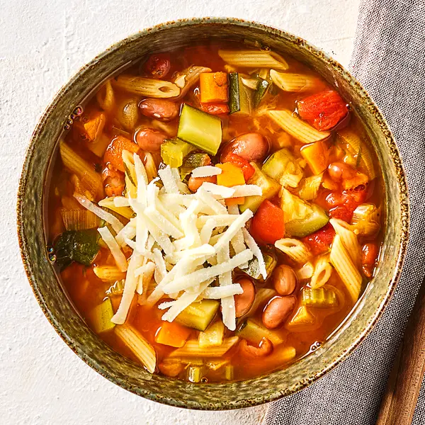 Minestrone met pasta en borlottibonen