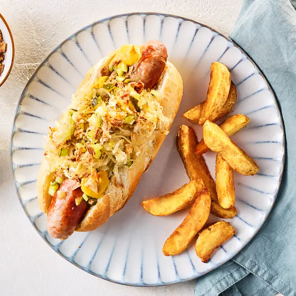 Broodje braadworst met zuurkool