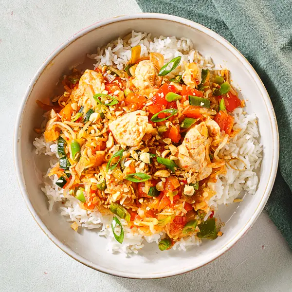 Oosterse wok met kip en groente
