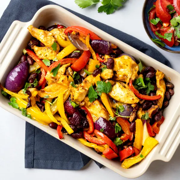 Kip fajita-traybake