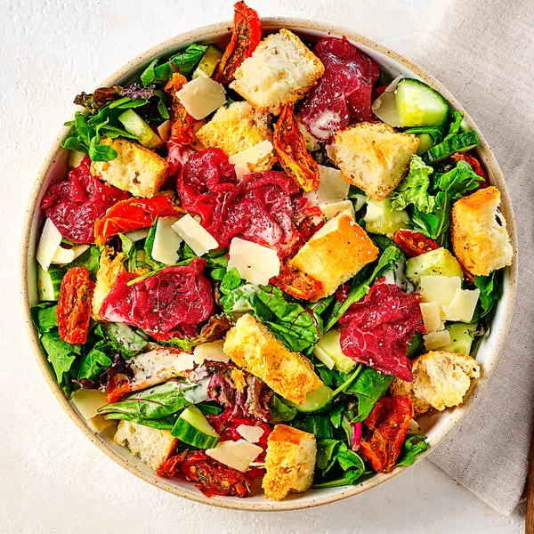 Snelle carpacciosalade met truffeldressing