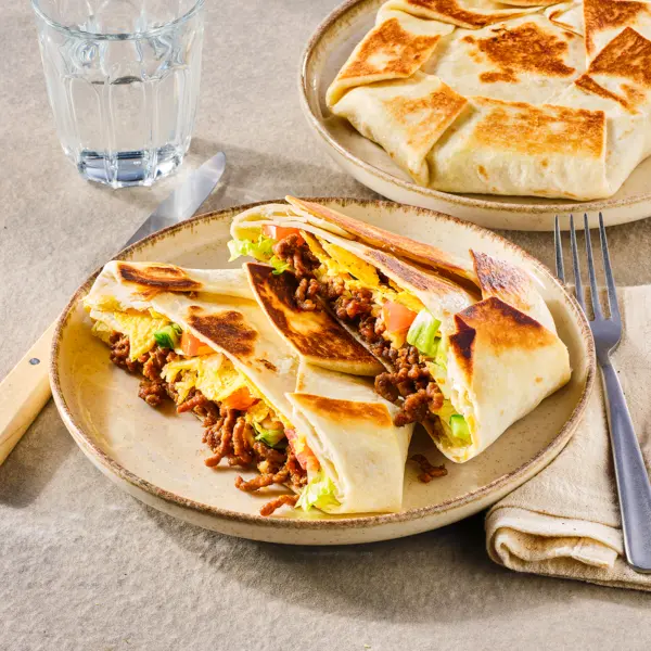 Crunchy gehaktwraps met geraspte kaas
