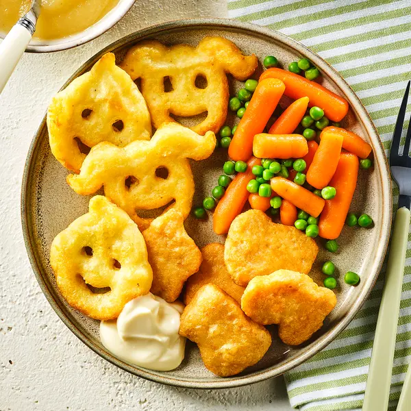 Kipnuggets met groenten en lachebekjes