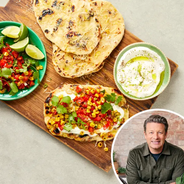 Maïsflatbreads met kaas en tomatensalsa
