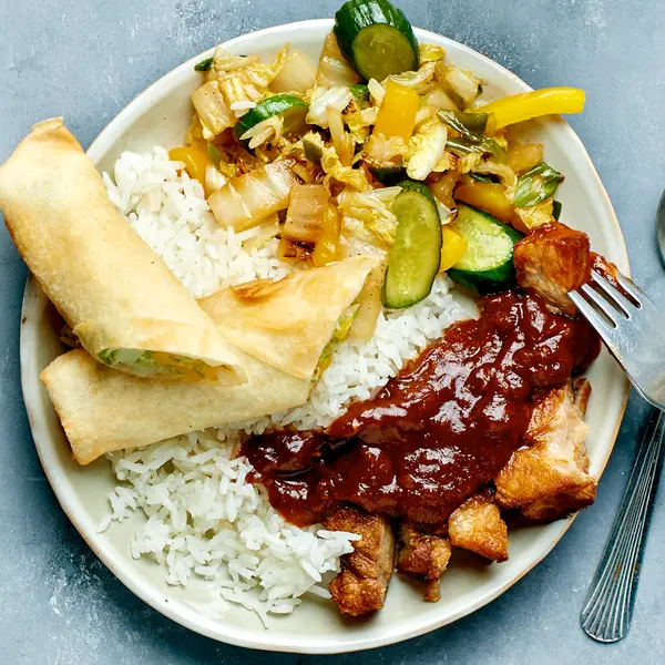 Babi pangang met groente en rijst