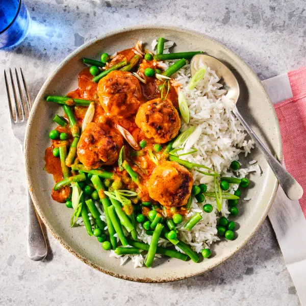 Butter chicken meatballs met rijst