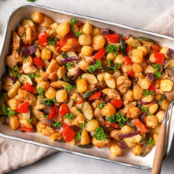 Traybake met kip, groenten en krieltjes