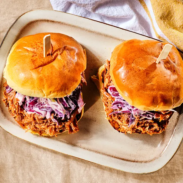 Broodje pulled pork met koolsla