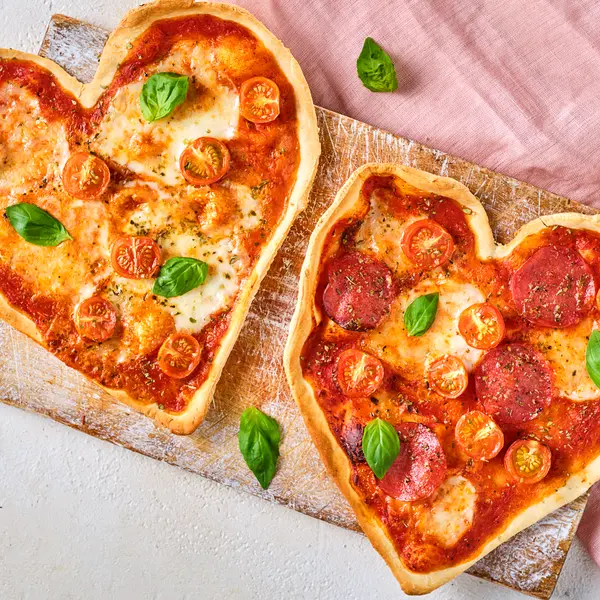 Hartjespizza Margherita