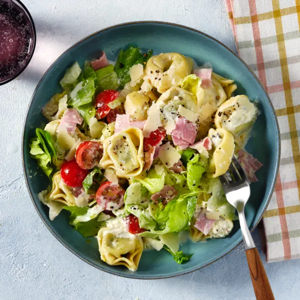 Romige tortellinisalade met ham