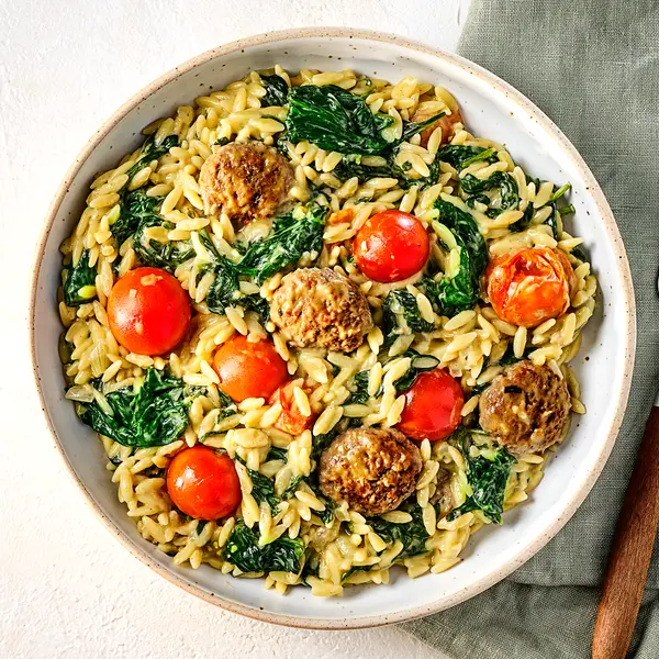 Romige orzo met gehaktballetjes
