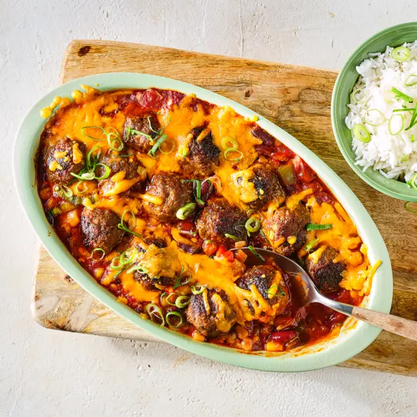 Mexicaanse ovenschotel met gehaktballetjes