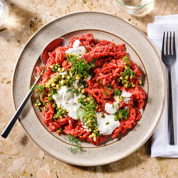 Bietenorzo met stracciatella en salsa